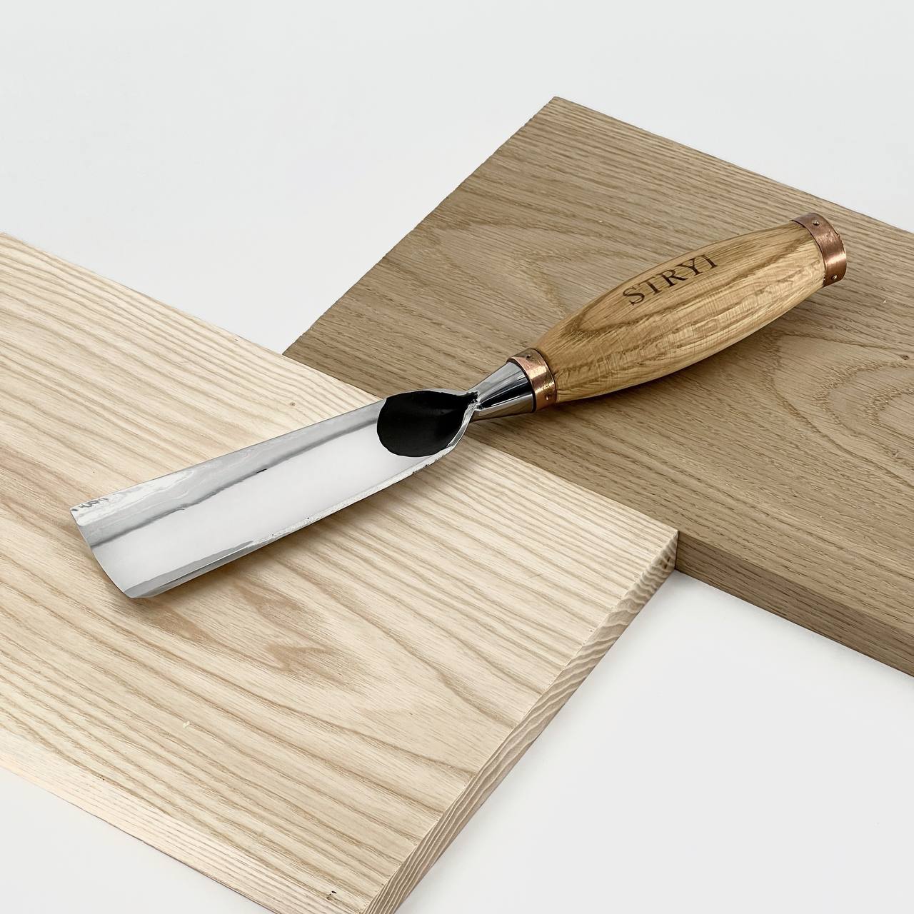 Cincel para escultura grande, perfil 7, gubias resistentes STRYI Profi