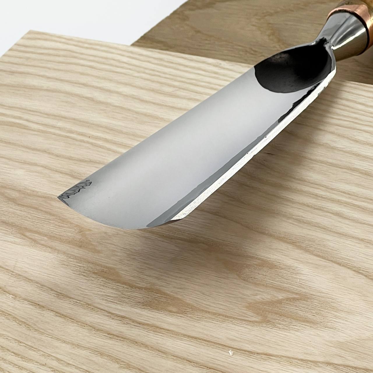 Cincel para escultura grande, perfil 7, gubias resistentes STRYI Profi