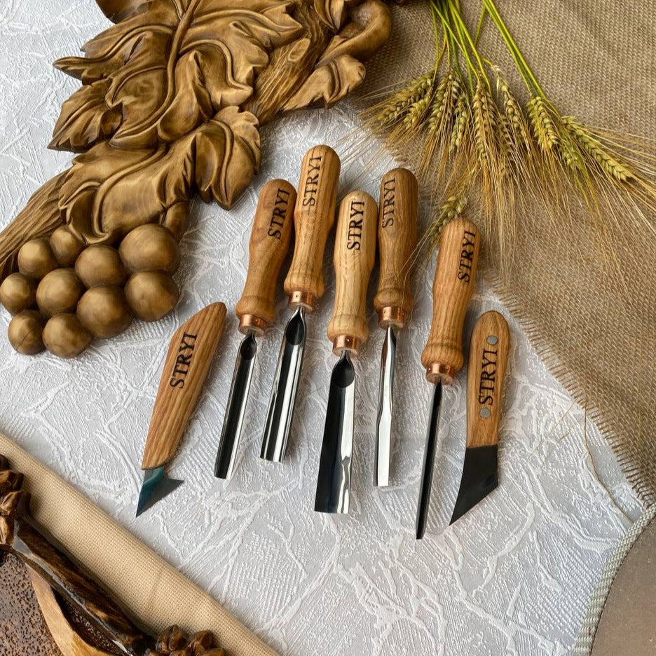 Basic wood carving tools set STRYI for whittling and relief carving