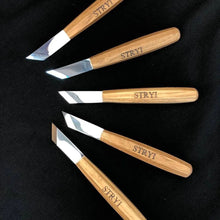 Cargar imagen en el visor de la galería, Cuchillo para tallar madera STRYI Profi para tallado en relieve y astillas, cuchillo sesgado