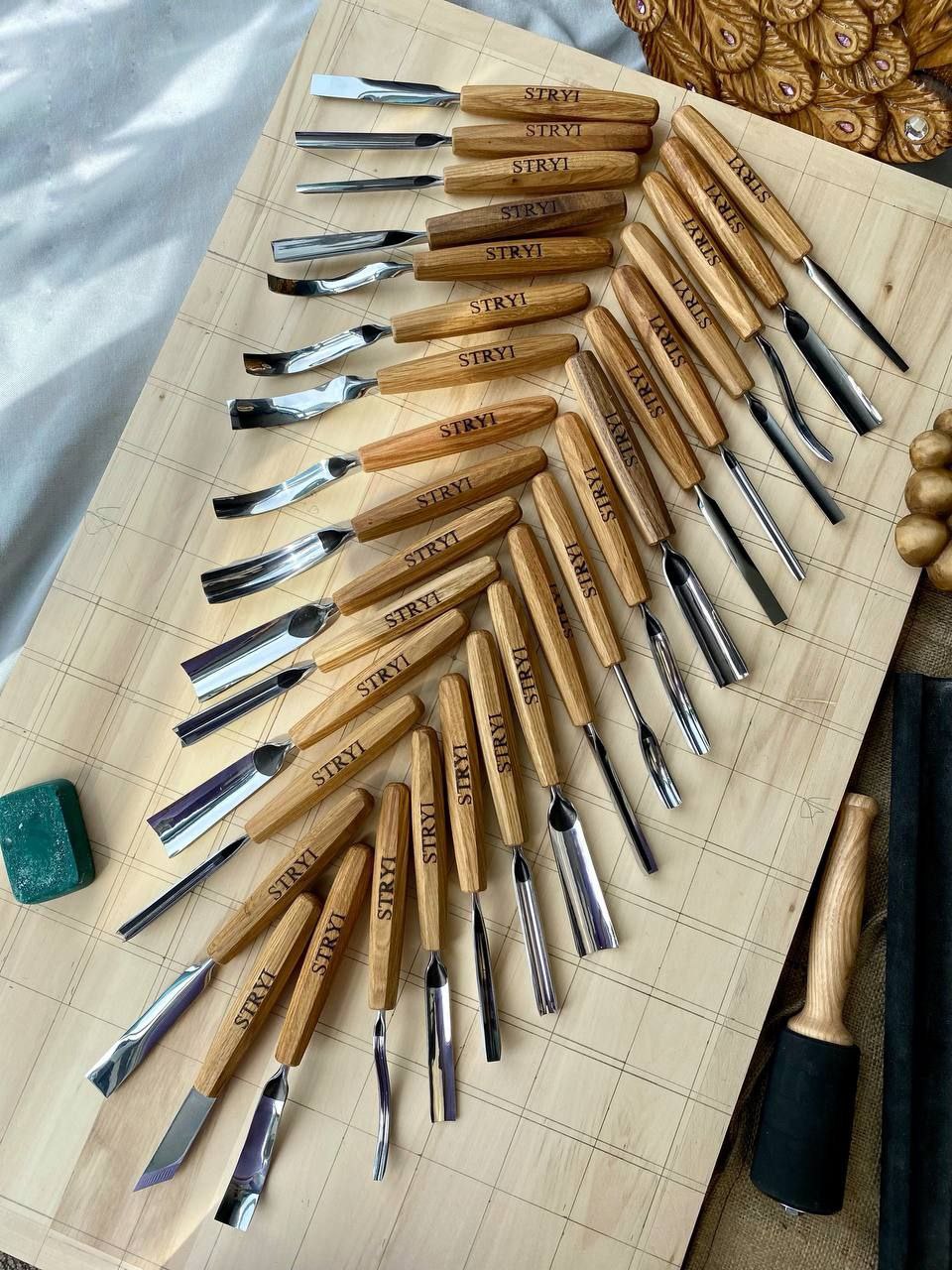 Juego profesional de 12 gubias para tallar madera