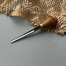 Load image into Gallery viewer, Palm carving tool STRYI  Profi #7, Linoleum an block cutters, micro wood engraving chisel