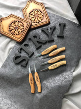Load image into Gallery viewer, Carving kit  for figurines - knife with basswood blank STRYI Start