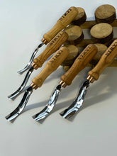 Cargar imagen en el visor de la galería, Gubia cincel curvado largo, perfil #7, herramientas para tallar madera STRYI Profi