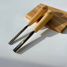 Load image into Gallery viewer, V-parting chisel  unpolished , wood carving tools STRYI Standart, V-tools