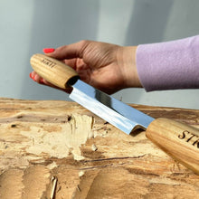 Laden Sie das Bild in den Galerie-Viewer, Zugmesser STRYI Profi 130 mm, gerades Holzschermesser zum Schneiden von Holz