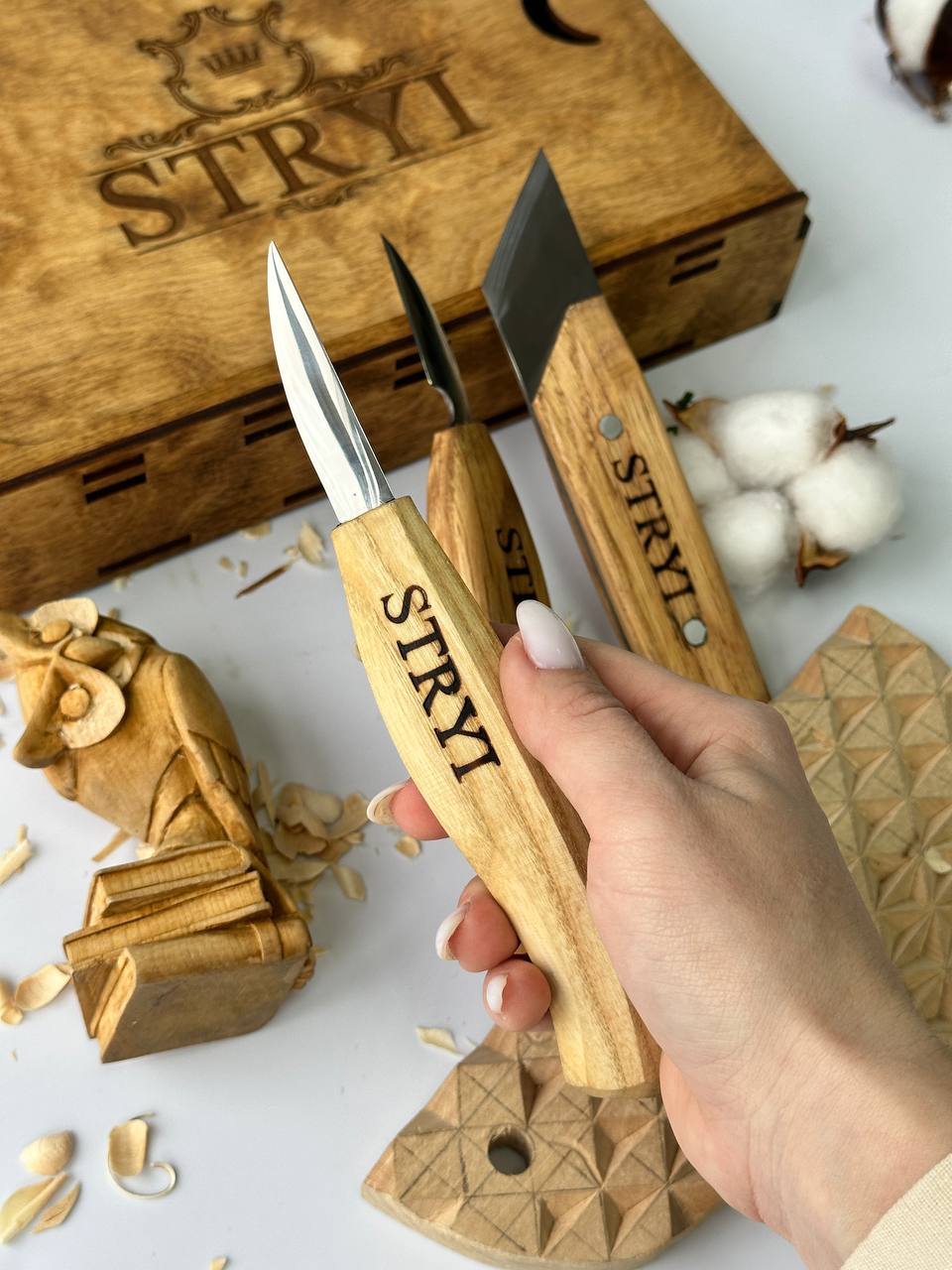 Wood carving knives set of 3pcs STRYI Profi in wooden storage case