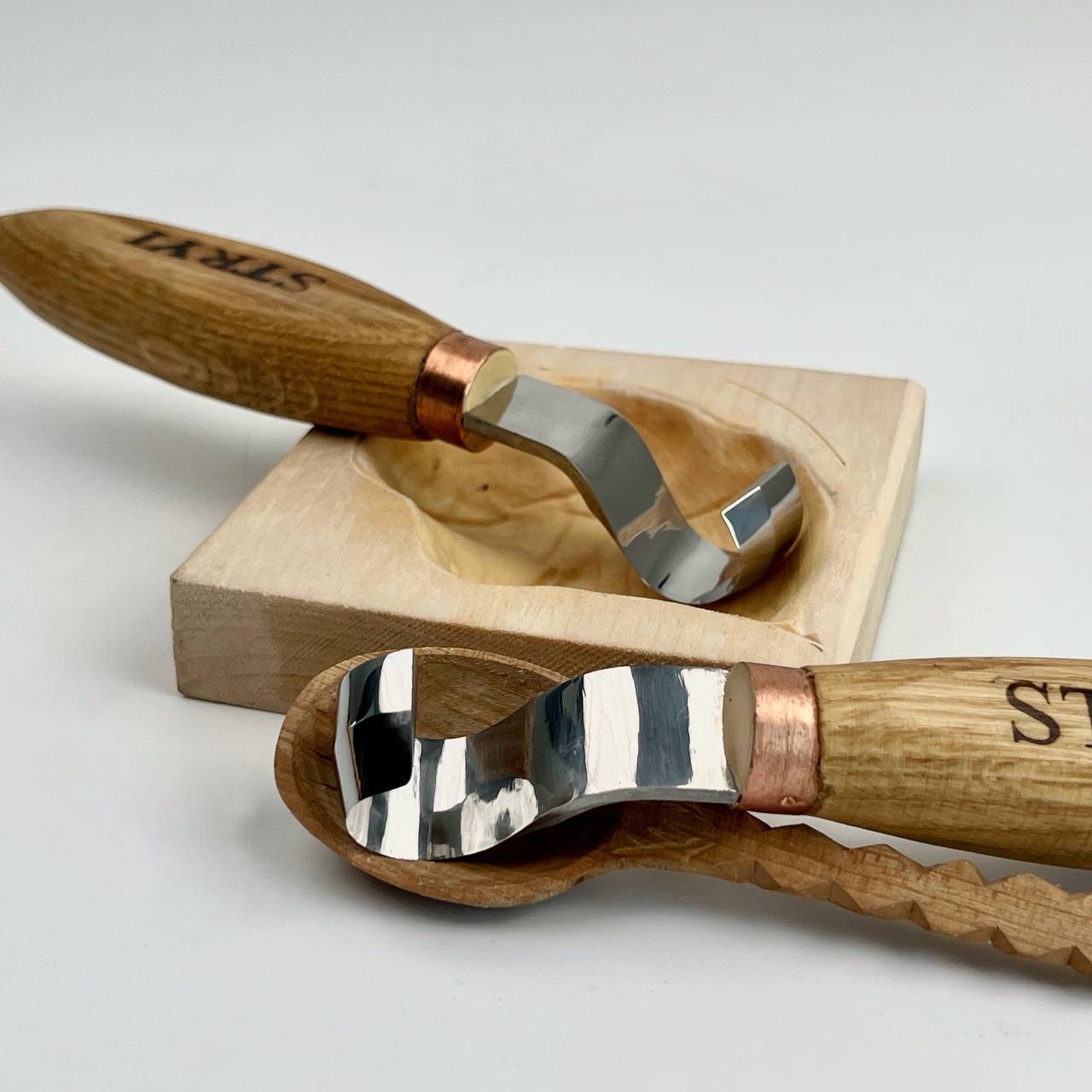 Löffelschale und Kuksa Schnitzhakenmesser 20mm STRYI Profi, Hakenmesser, Löffelschnitzwerkzeug