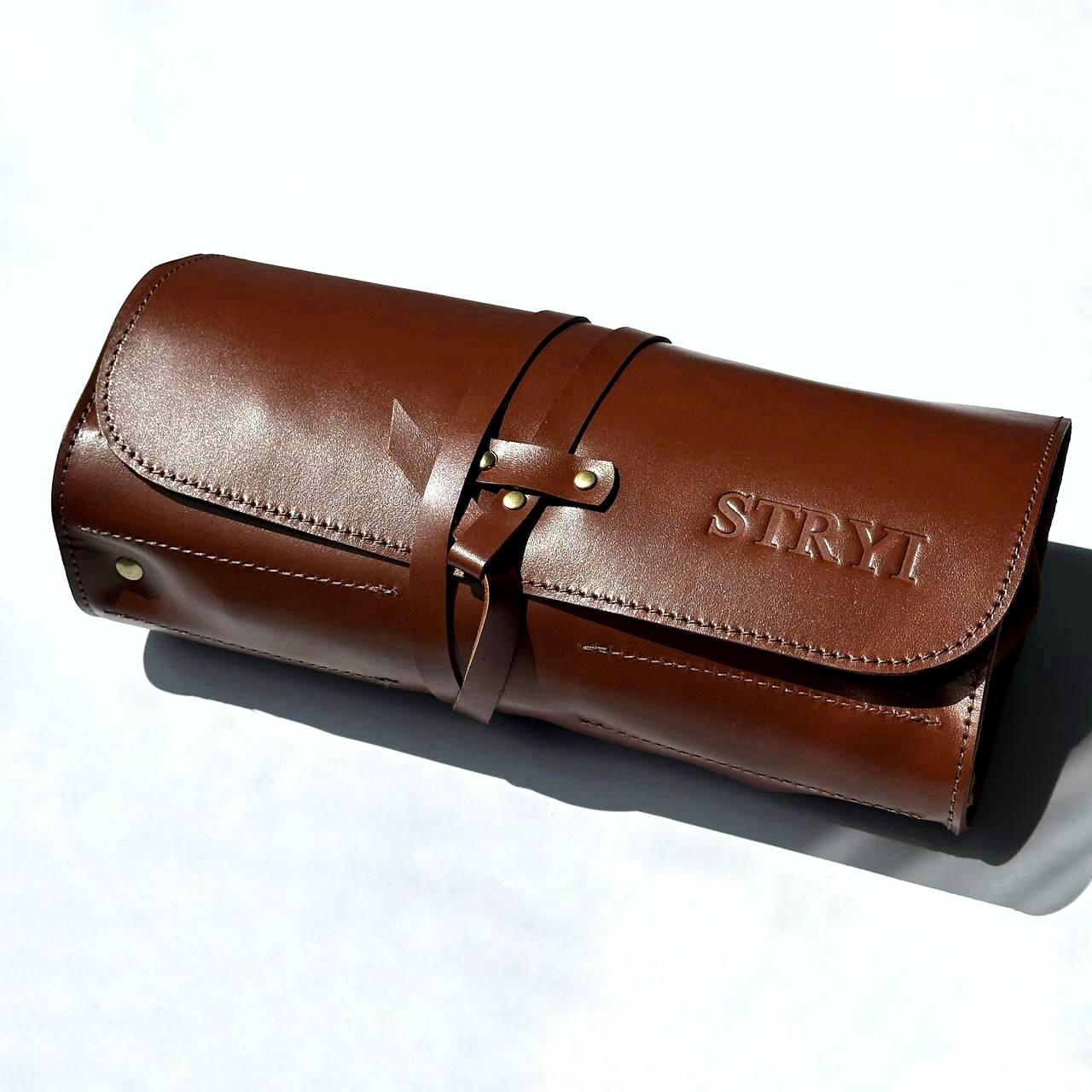 Chip carving kit for modern chip carving in a genuine leather roll-case, Basic carving set