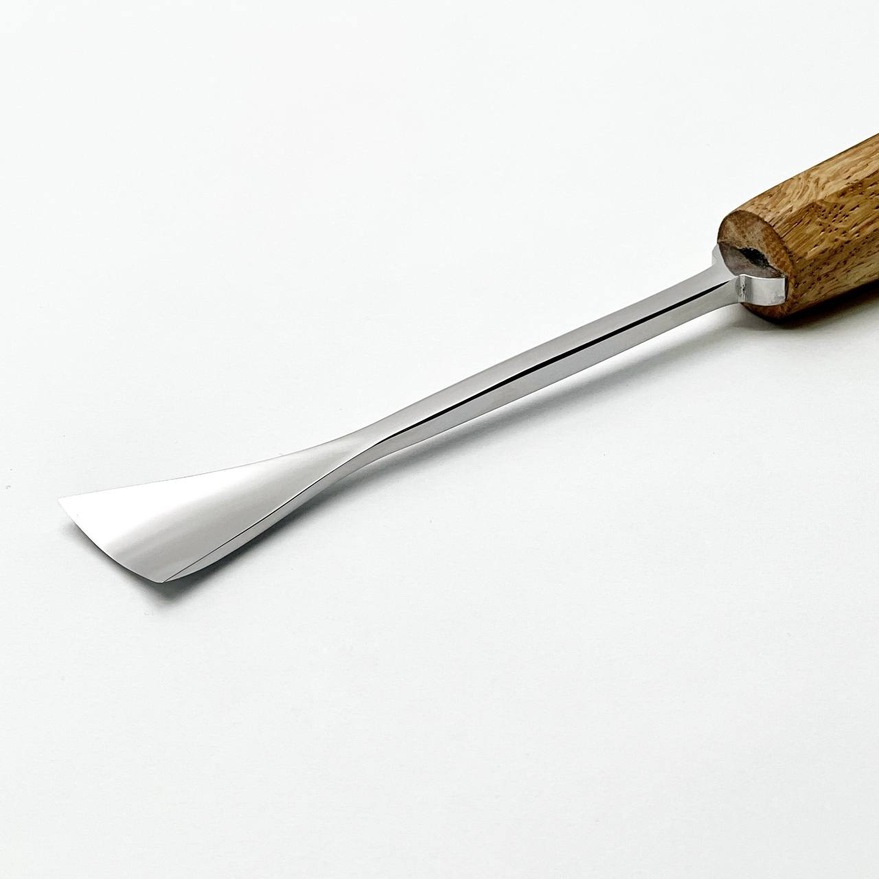 Fishtail Gouge STRYI Maestro for relief carving and detailed carving