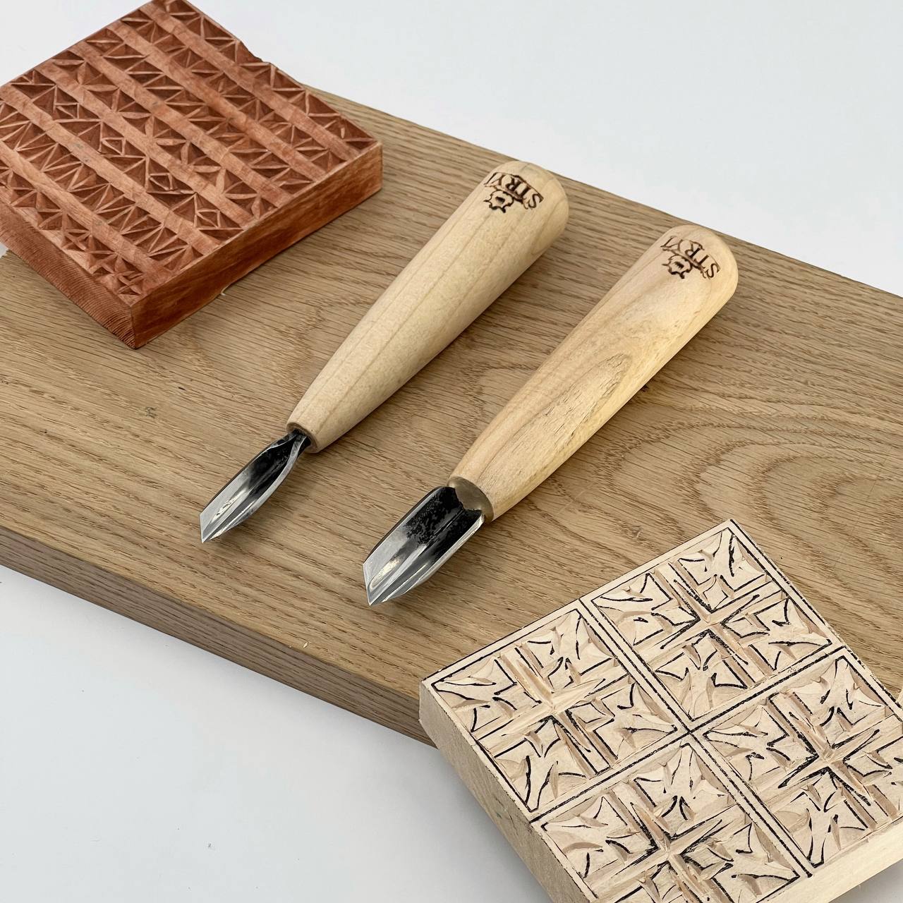 Cincel recto corto con separación en V STRYI-AY Profi para tallado de virutas, herramientas de tallado de madera, cuchillo detallado de virutas de tallado en madera, regalo para hombres cuchillo y herramientas