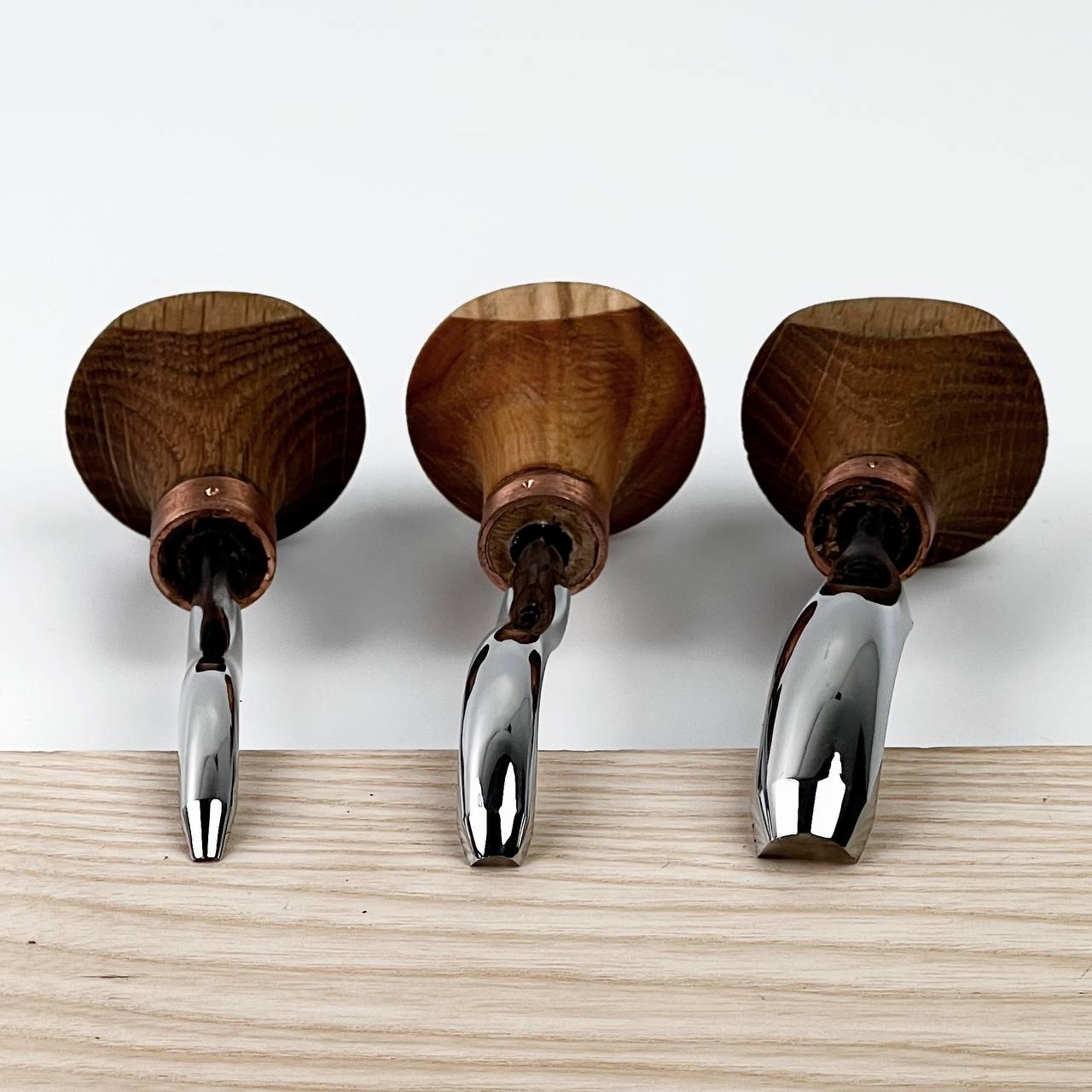 Palm carving bent gouge sweep #9 STRYI Profi , linocutting tool, burins STRYI, palm tool, detailing knife