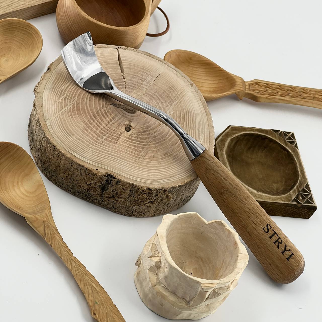 Schalenschnitzset mit 2 gebogenen Hohleisen STRYI Profi, Kuksa Hohleisen, Schalenschnitzerei, Geschenk für junge Männer