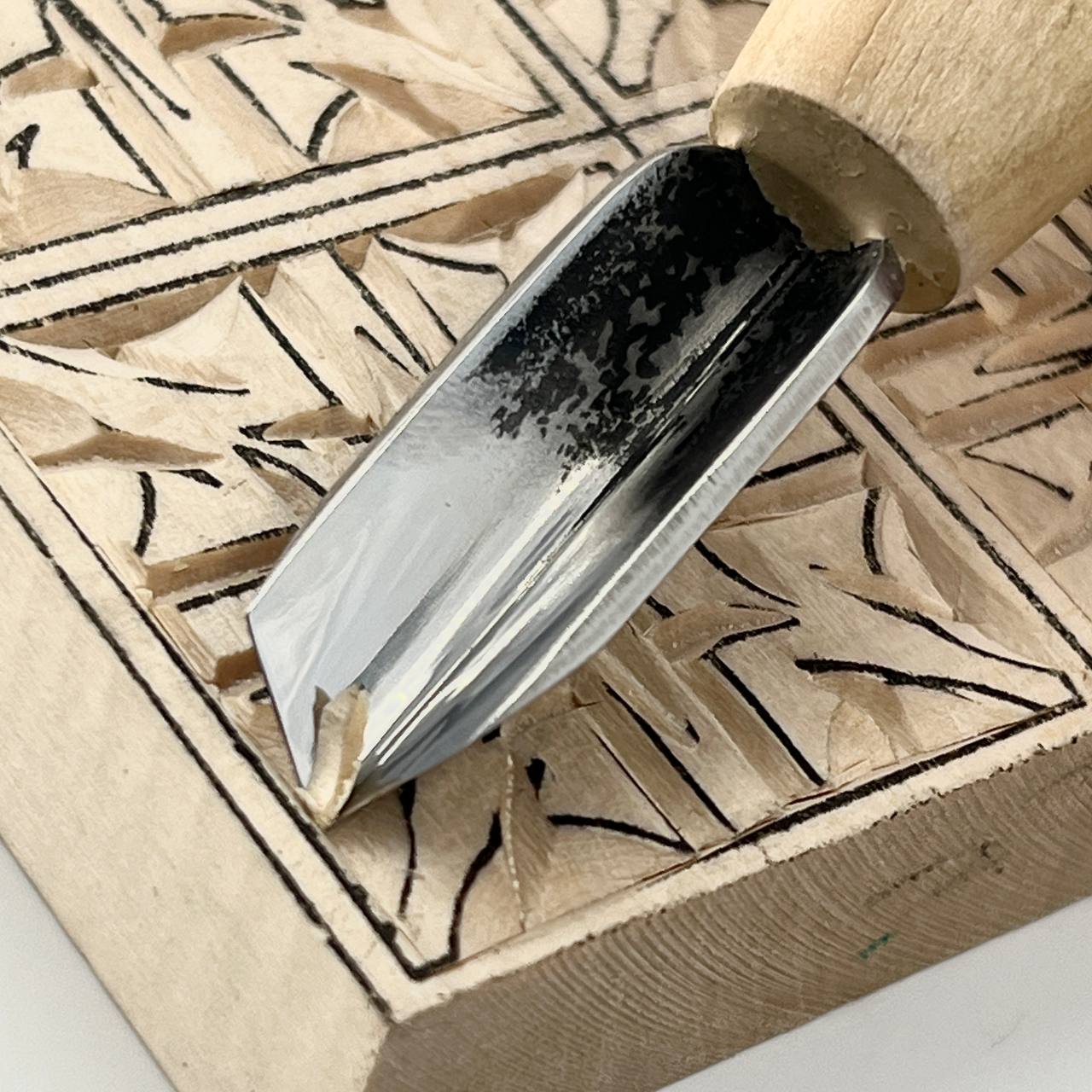 Cincel recto corto con separación en V STRYI-AY Profi para tallado de virutas, herramientas de tallado de madera, cuchillo detallado de virutas de tallado en madera, regalo para hombres cuchillo y herramientas