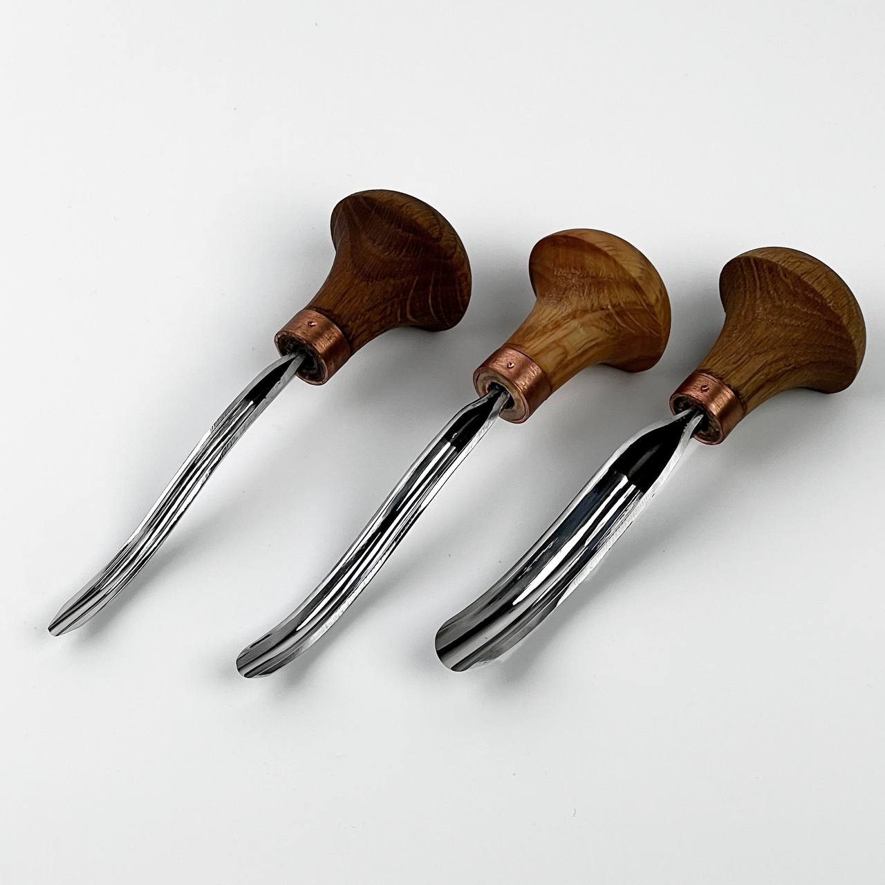 Palm carving bent gouge sweep #9 STRYI Profi , linocutting tool, burins STRYI, palm tool, detailing knife