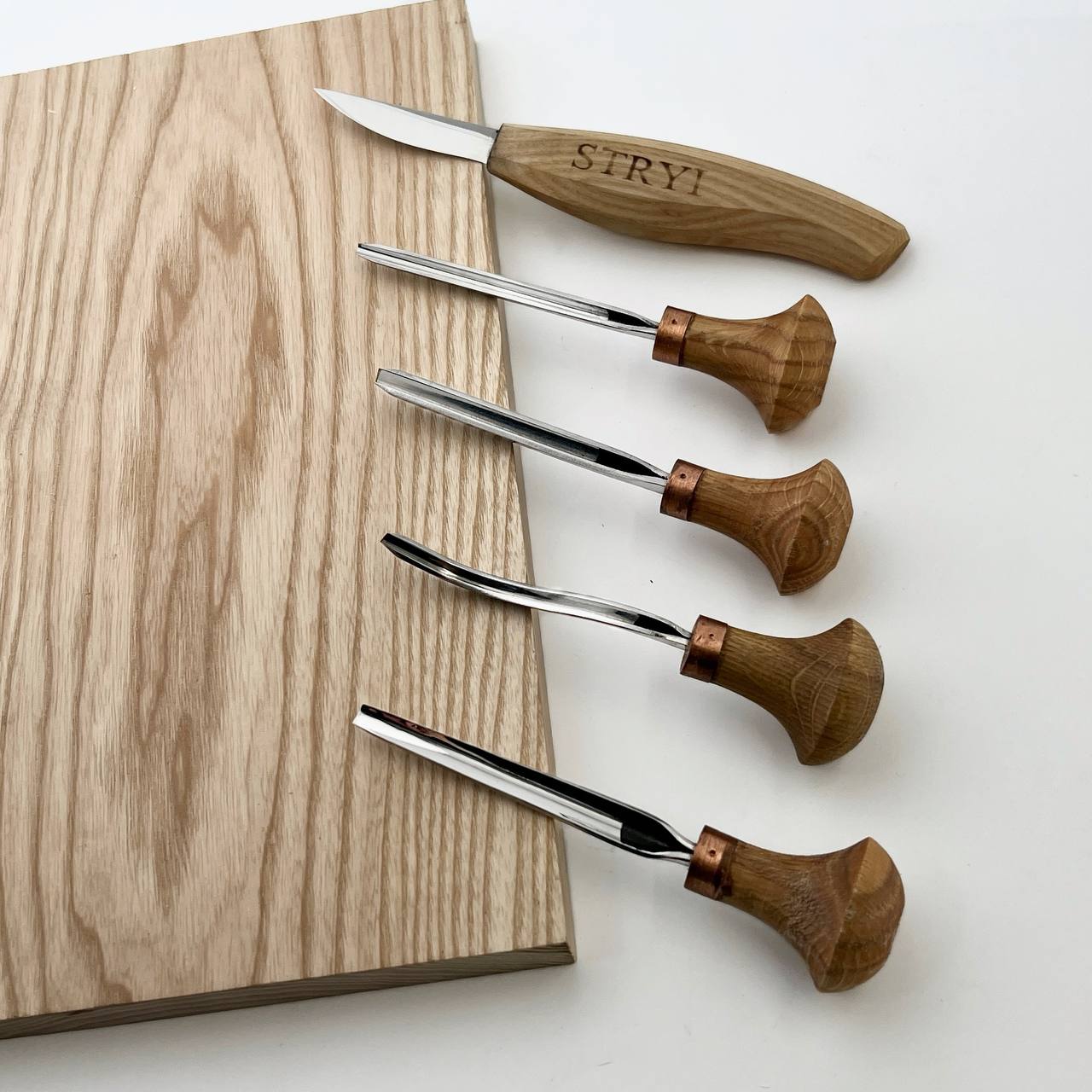 Schnitzwerkzeug-Set 5-tlg. im Rollkoffer STRYI, Schnitzfiguren