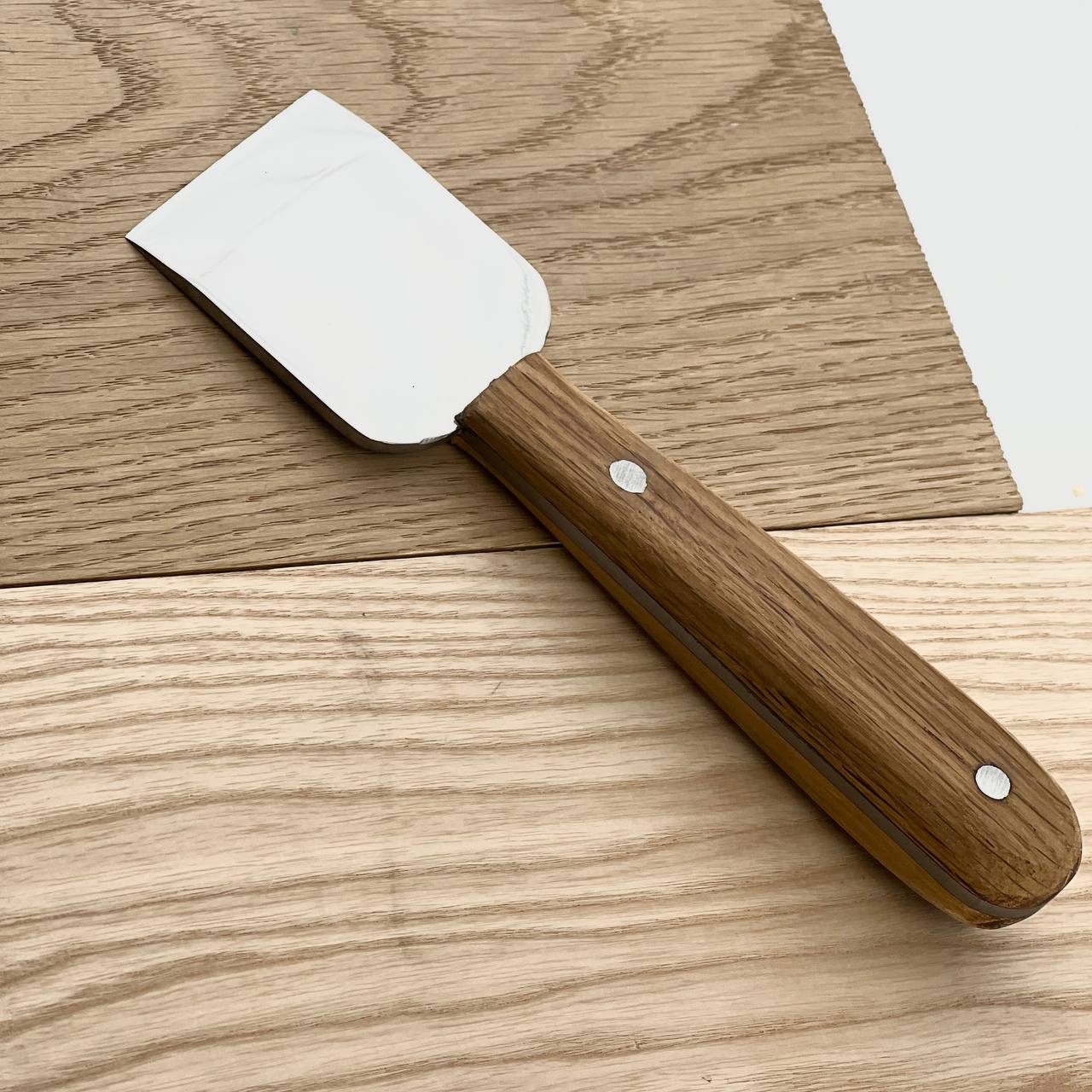 Japanese skiving knife for leather straight-beveled  STRYI Profi