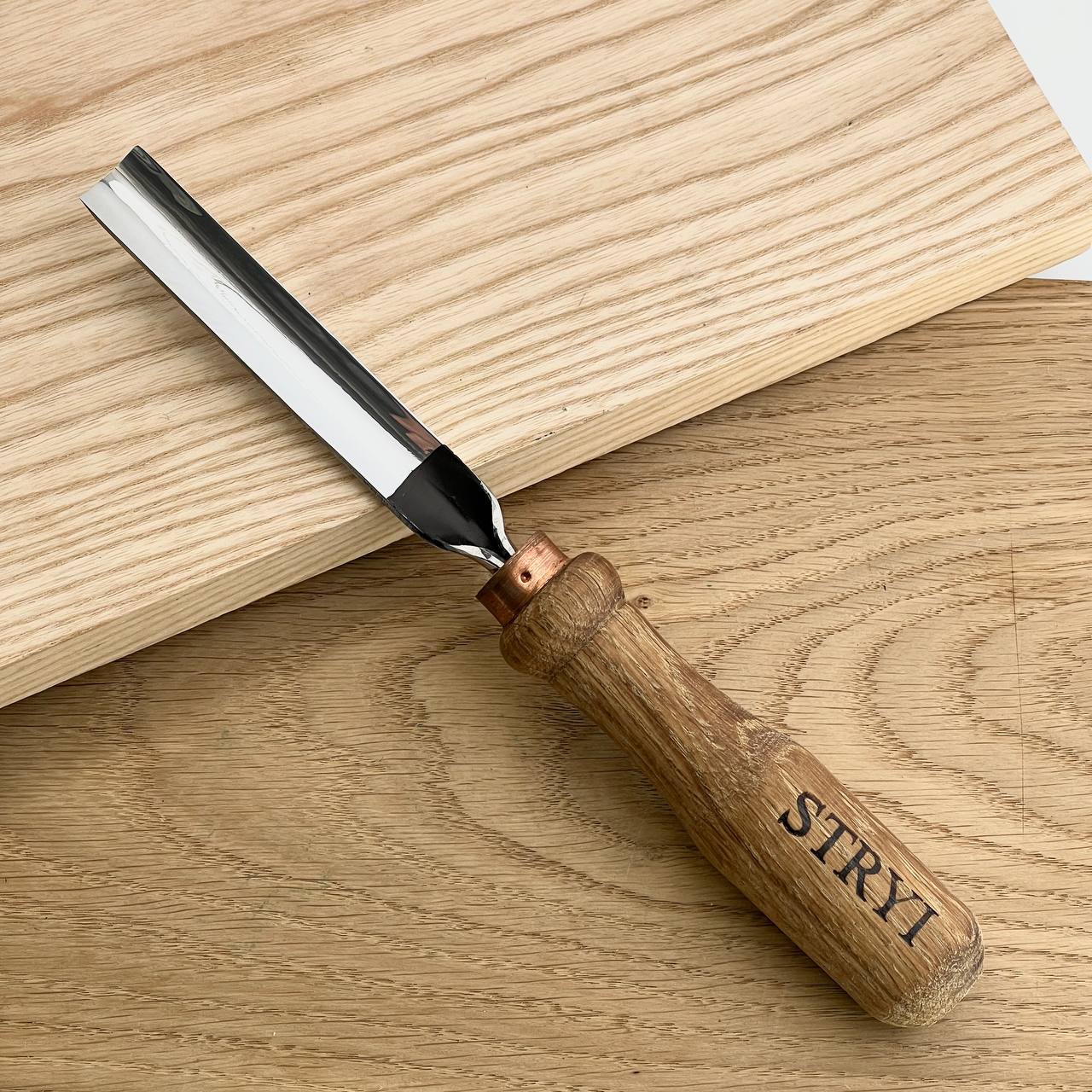 STRYI #7 Medium Sweep Gouge – Relief Carving Tool for Organic Shapes & Textures