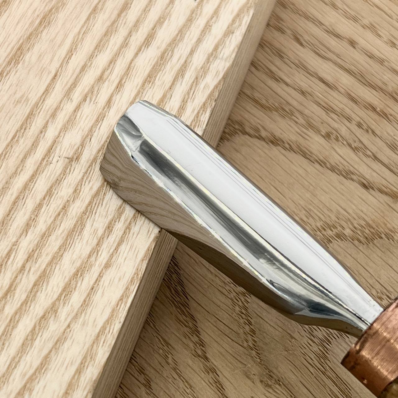 Short Palm U-Gouge for relief carving and texturing, Soft V-tool for carving