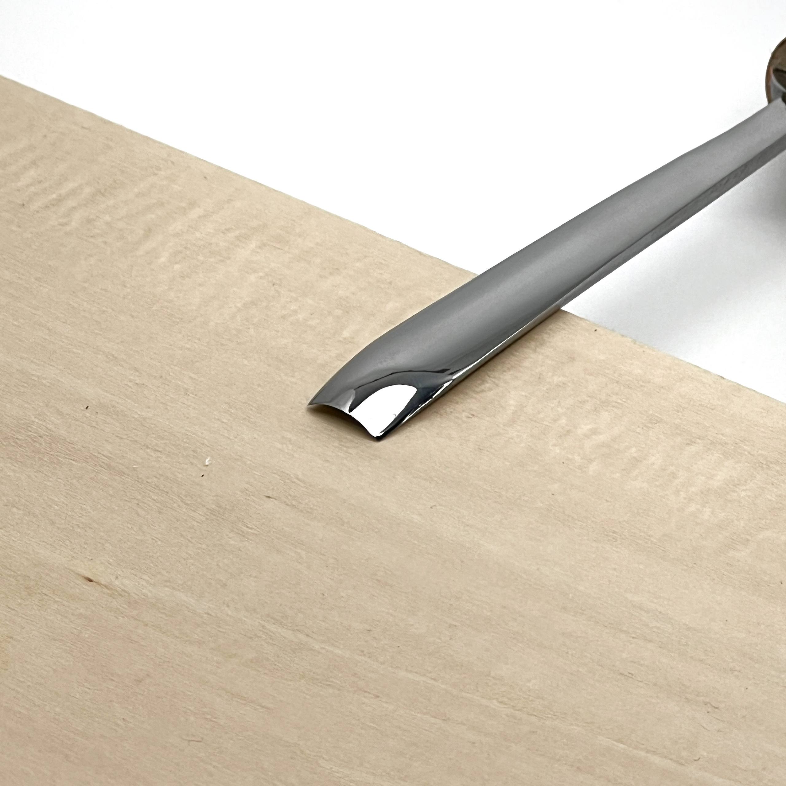 Forged Gouge Sweep #7: The Essential Tool for Organic Shapes