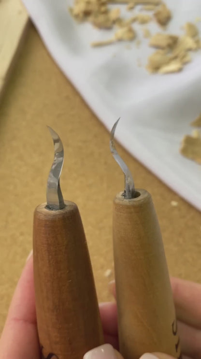 Tiny Carving Hook knife mini STRYI Profi, Detailed carving figurines