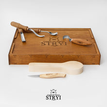 Cargar imagen en el visor de la galería, Juego de herramientas para tallar cucharas 5 piezas STRYI Profi en caja de regalo de madera