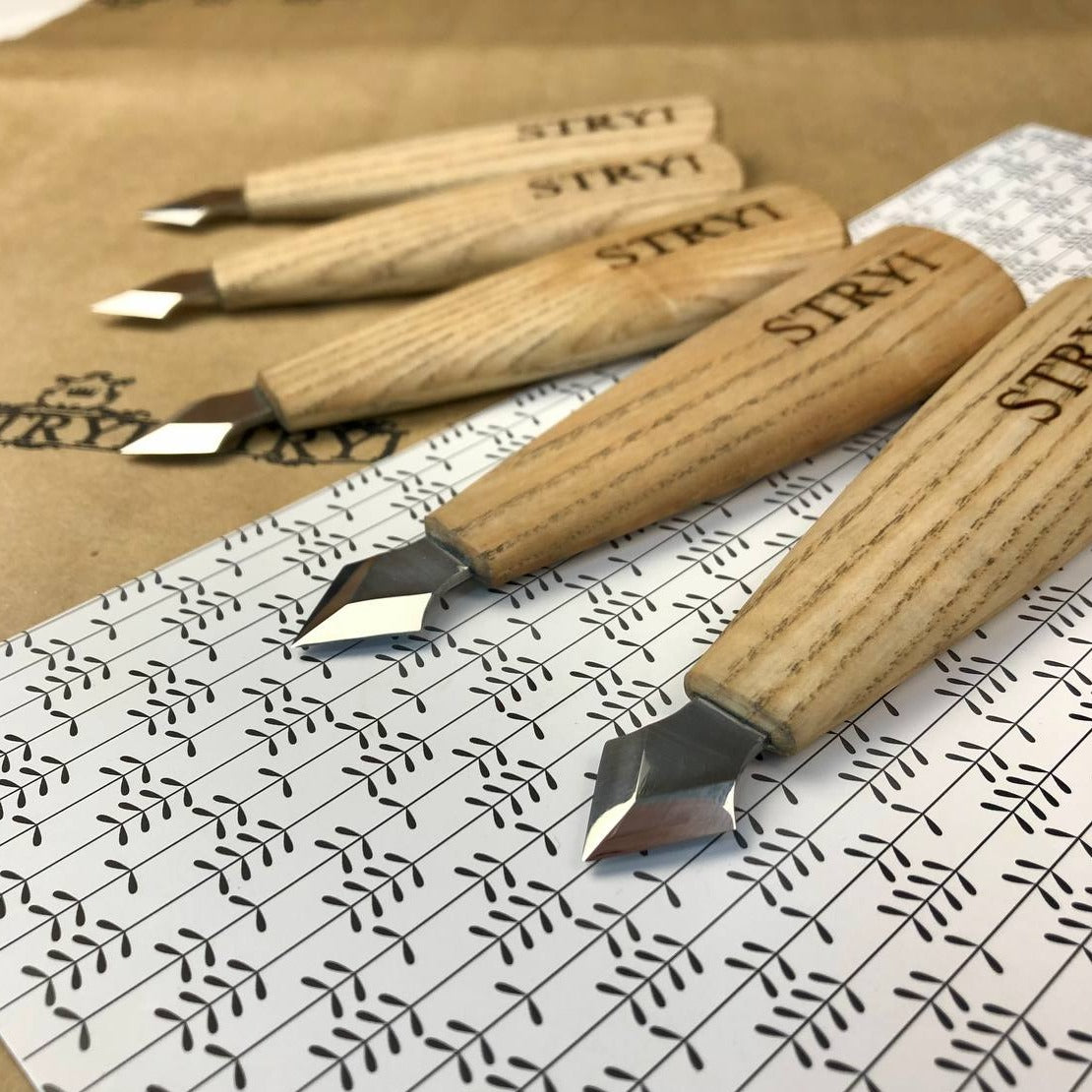 Cuchillo de carpintero para madera STRYI Profi, en forma de flecha